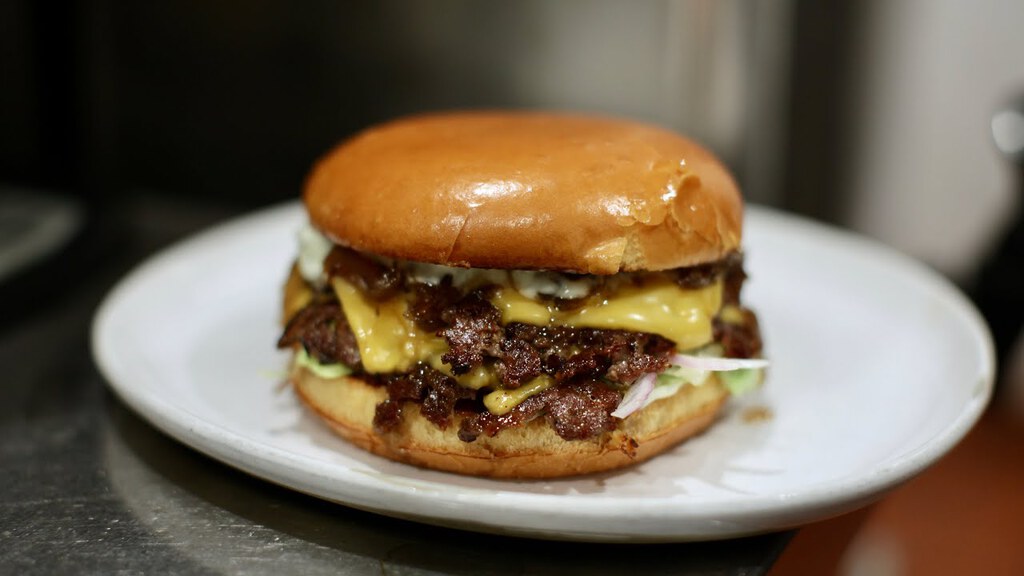 Cover image of “Late Night Smashed Cheeseburger”